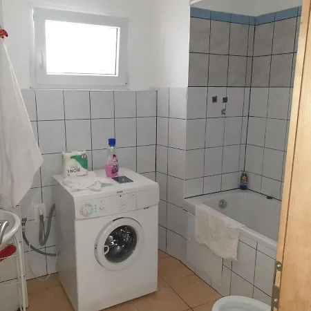 Ulica Dvori Narca 12 4+2 Per.